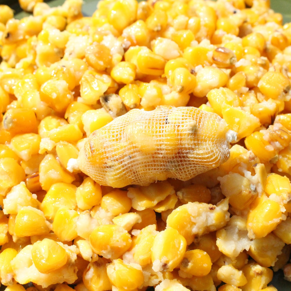 Dynamite Baits Frenzied Maize Tin 700g - Nuts & particles 2 Dynamite Baits Frenzied Maize Tin 700g - Nuts & particles - Image 2