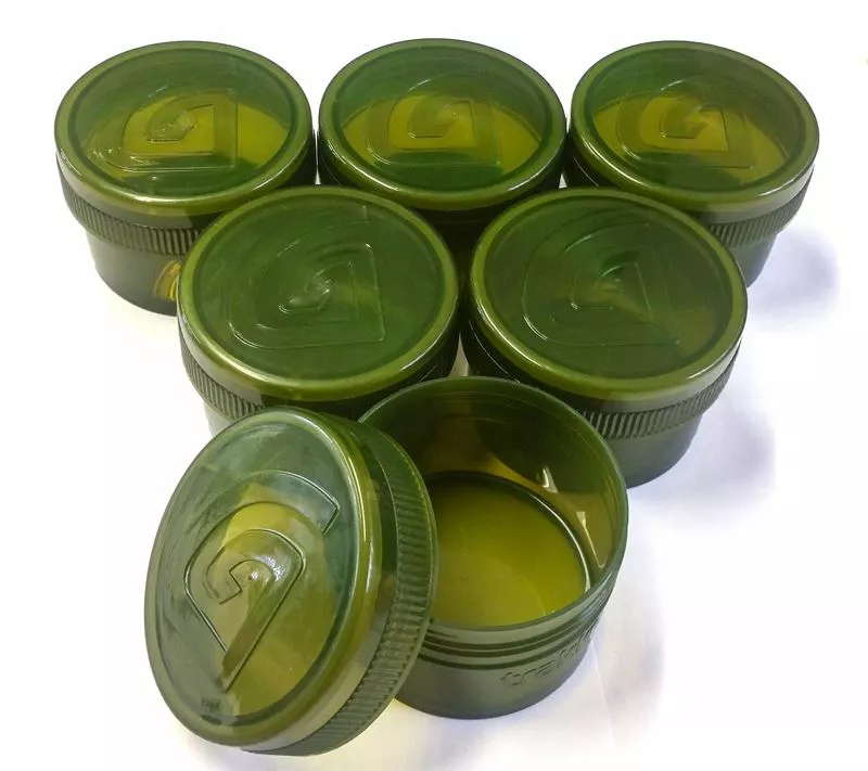 Trakker Half-Sized Glug Pots - 1 Trakker Half-Sized Glug Pots -
