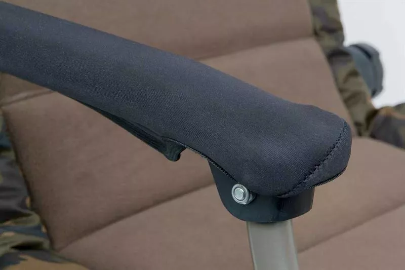 Fox R-Series Camo Chairs - 9 Fox R-Series Camo Chairs - - Image 9
